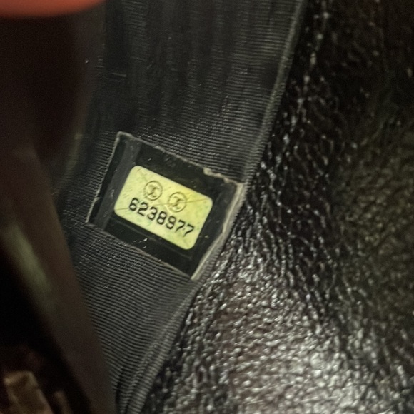 Chanel Black Caviar Leather Wallet Cash, Credit Card, Zip Coin Compartments - Picture 3 of 9